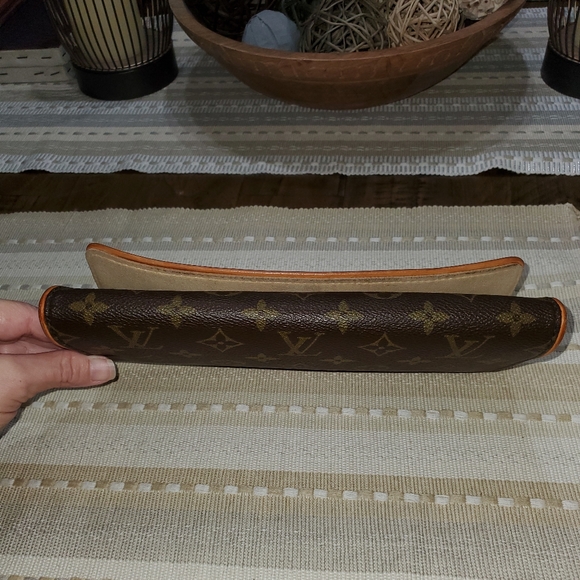 LOUIS VUITTON TWIN GM - Picture 5 of 13